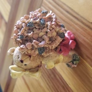 Janson Tang Bear with Flower Bouquet